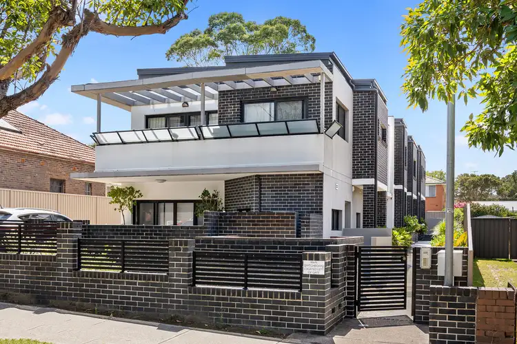 4/8 Hampton Street, Croydon Park NSW 2133