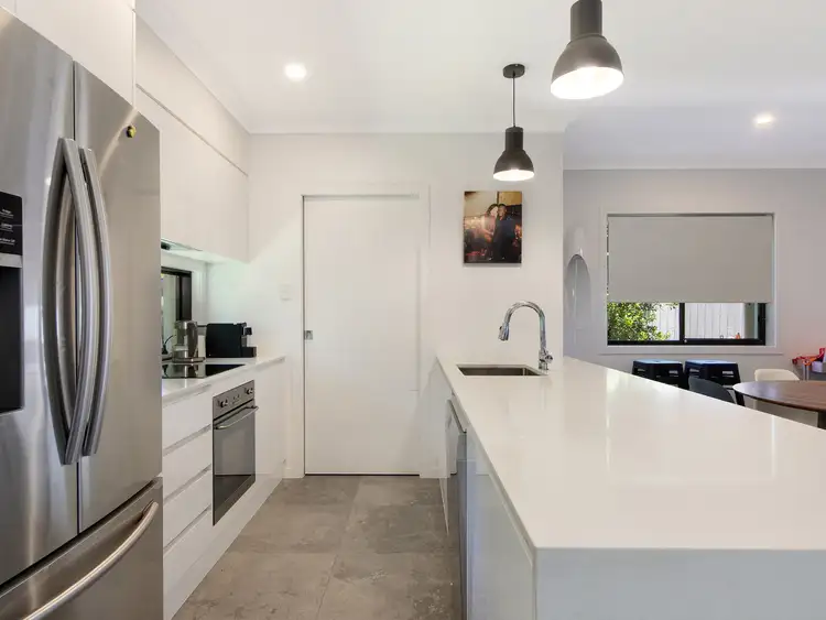 Sixth view of Homely semi-detached listing, 2/268 Benowa Road, Benowa QLD 4217