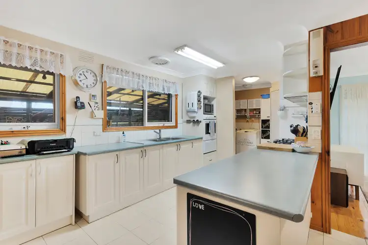 Fourth view of Homely house listing, 6 Rearden Close, Endeavour Hills VIC 3802