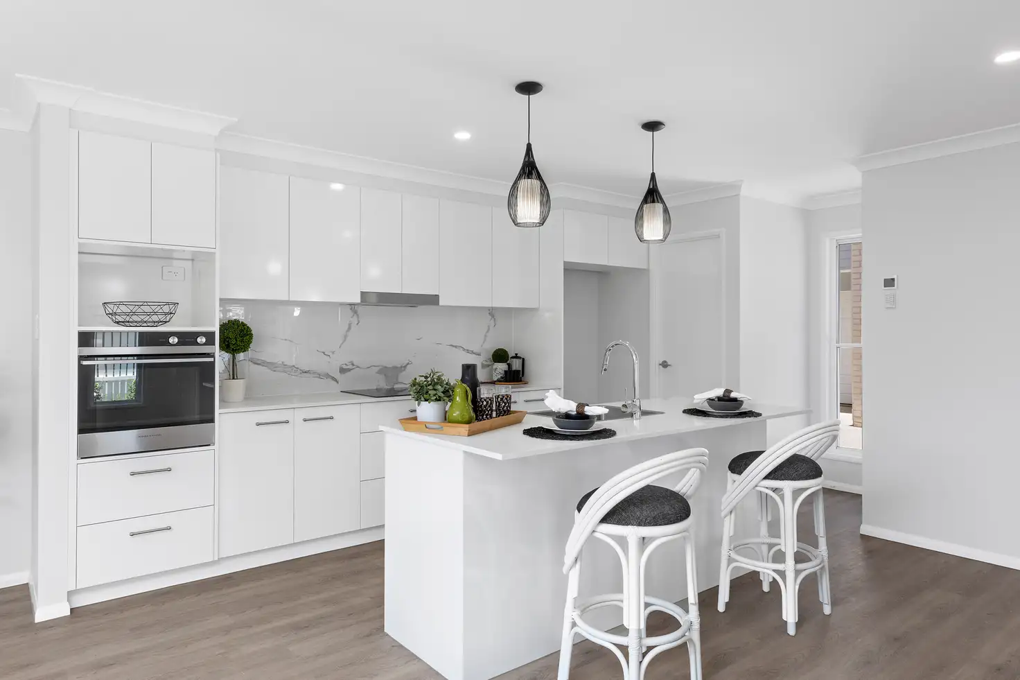 Main view of Homely townhouse listing, 2/72 Coburg Street East, Cleveland QLD 4163