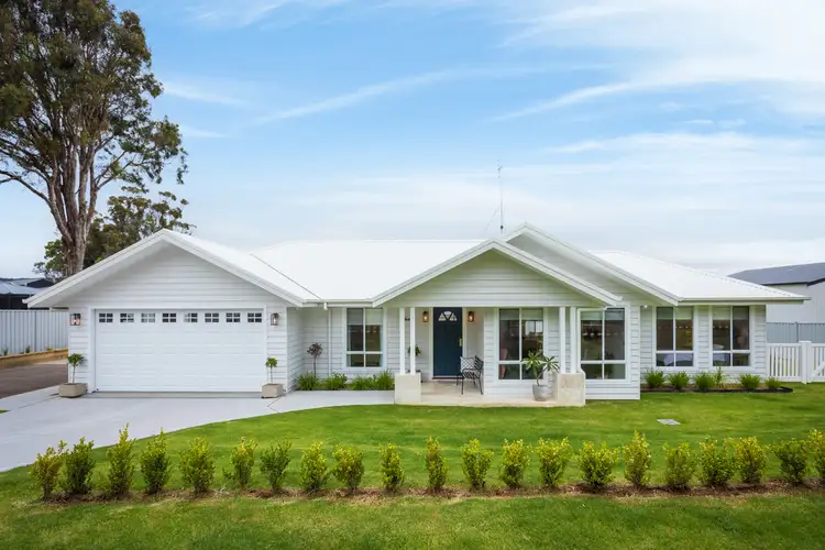 16 KURRAJONG CRESCENT, Kalaru NSW 2550
