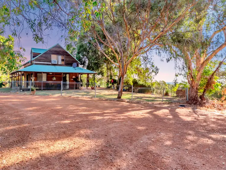 382 Hall Rd, Waroona WA 6215