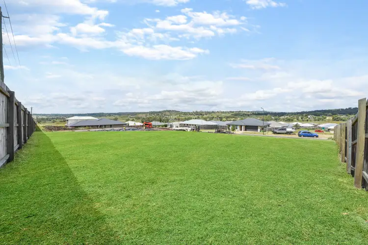 6 Sophia Crescent, Cotswold Hills QLD 4350