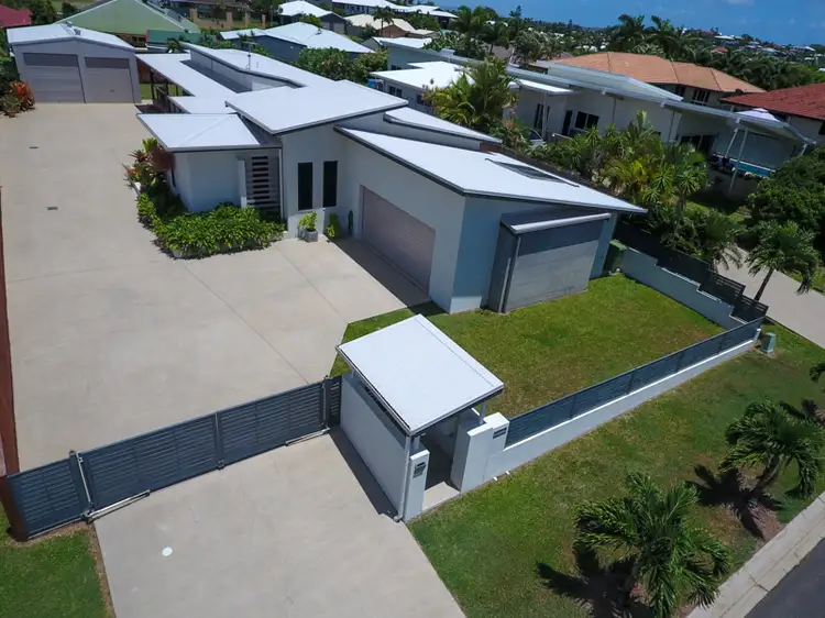 25 Kinghorn Street, Eimeo QLD 4740