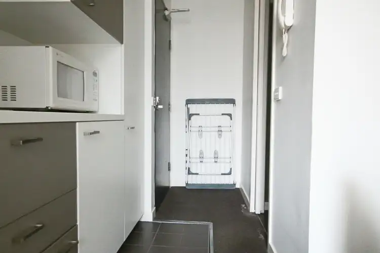 Fifth view of Homely apartment listing, 706/591-593 Elizabeth St, Melbourne VIC 3000