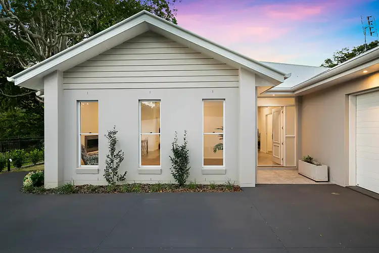Main view of Homely unit listing, 2/12a Cottesloe Street, East Toowoomba QLD 4350