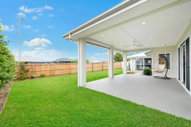 33 Sovereign Drive, Thrumster NSW 2444