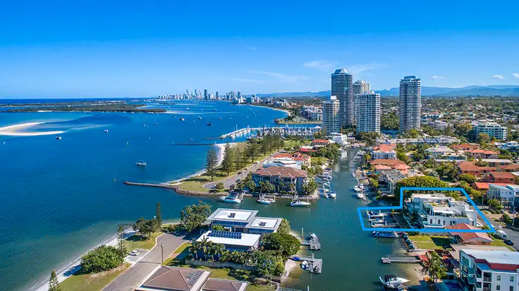 5/27-29 Madang Crescent, Runaway Bay QLD 4216