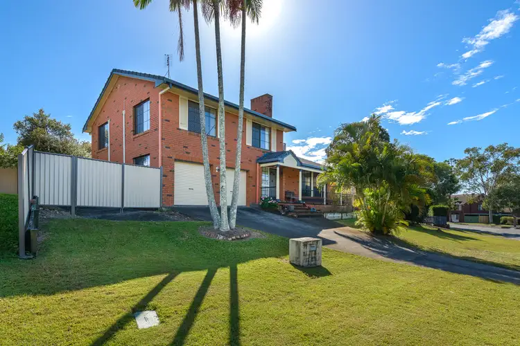 16 Ashford Road, Helensvale QLD 4212