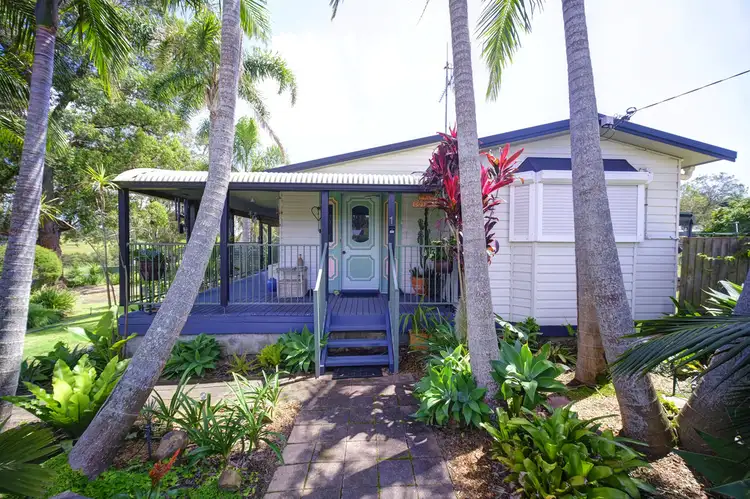 1 Wangaree Street, Coomba Park NSW 2428