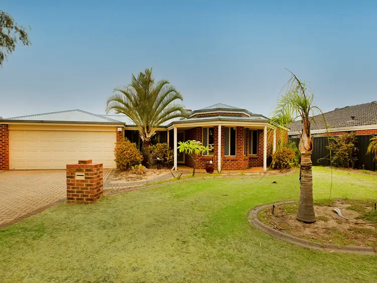 6 Freshwater Promenade, Bennett Springs WA 6063