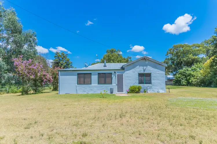 13 Holroyd Street, Tamworth NSW 2340