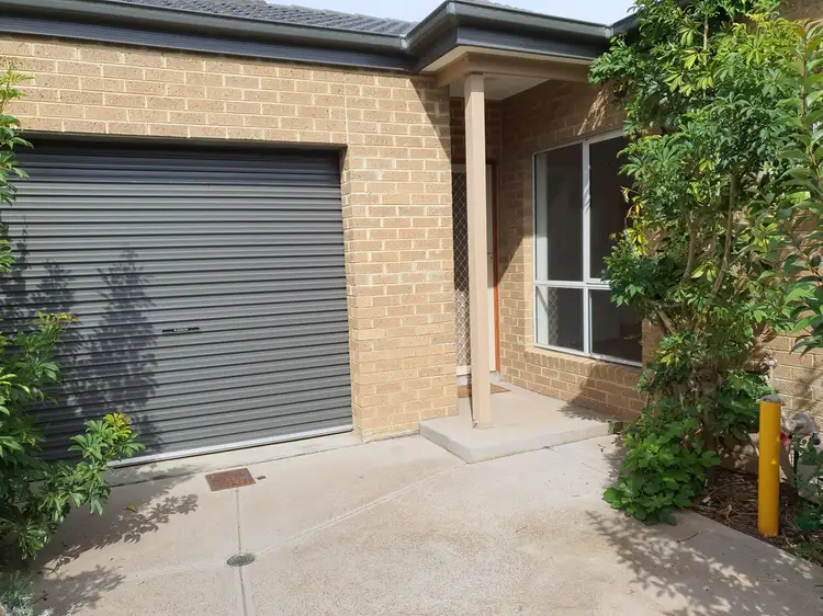 2B Nunniong St, Werribee VIC 3030