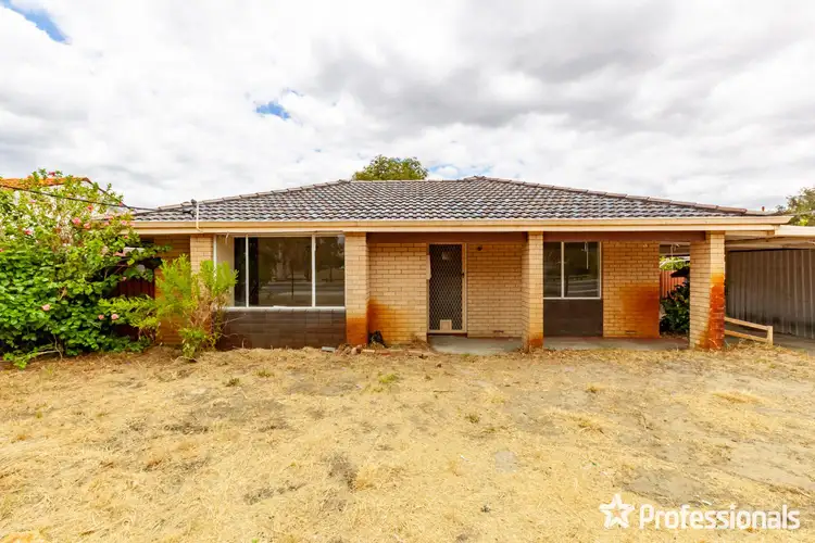 78 Third Avenue, Kelmscott WA 6111