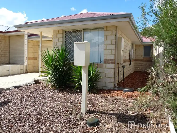 8b Devonshire Terrace, Armadale WA 6112