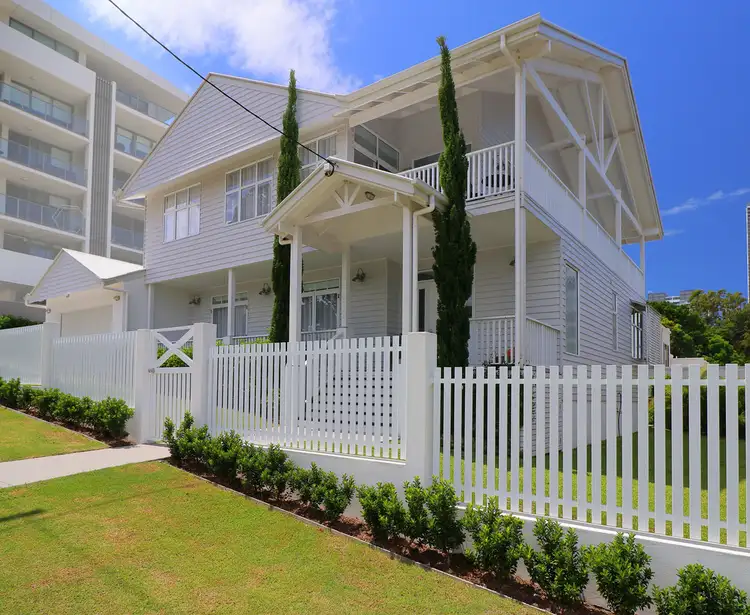 3 Chester Terrace, Southport QLD 4215