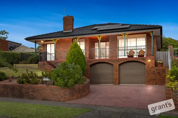 16 Oxley Way