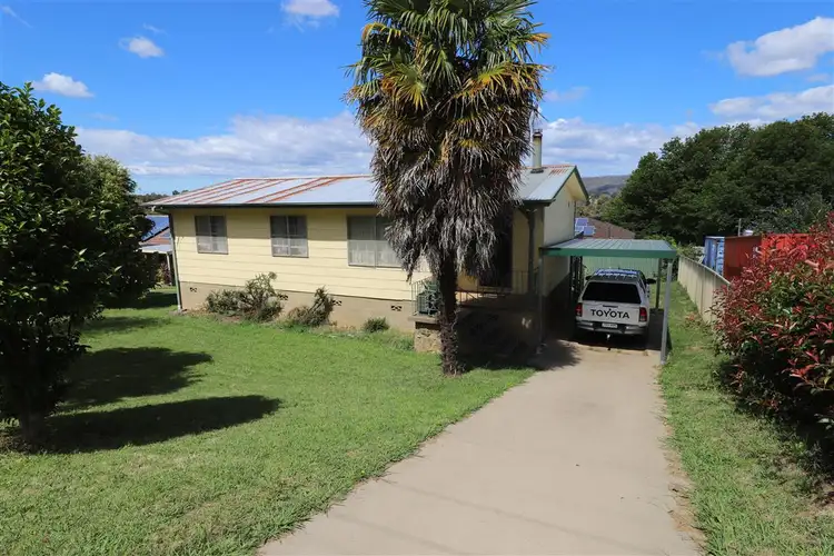23 Corra Lyn Avenue, Batlow NSW 2730