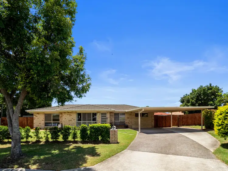 19 Brett Place, Wynnum West QLD 4178