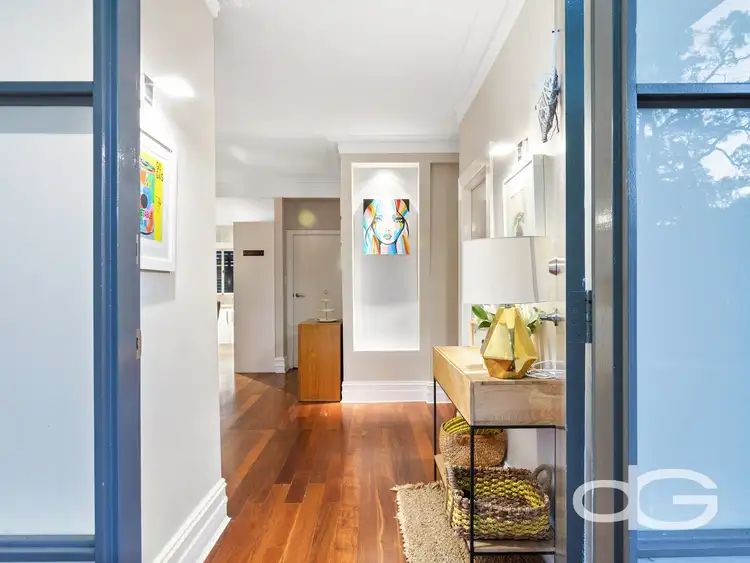 40 Rennie Crescent North, Hilton WA 6163