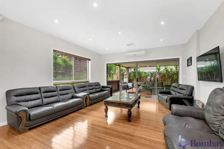 Fifth view of Homely house listing, 39 Cascade terrace, Craigieburn VIC 3064