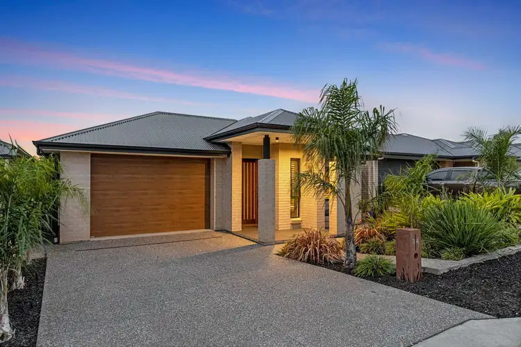 Second view of Homely house listing, 34 Adel Circuit, Huntfield Heights SA 5163