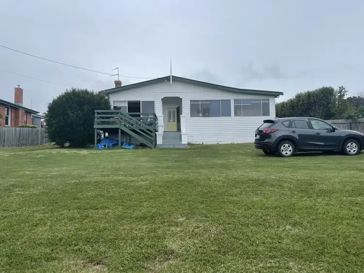 9 May Street, Bridport TAS 7262