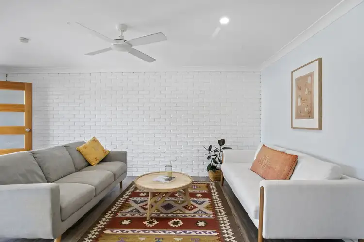 Fifth view of Homely semi-detached listing, 2/31 Hillcrest Avenue, Tugun QLD 4224