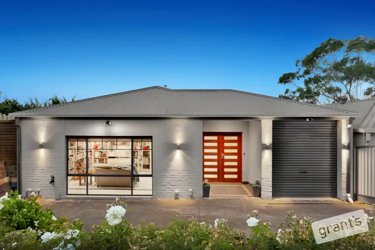 1 Allunga Parade, Berwick VIC 3806