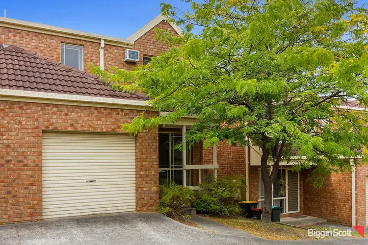 2/38 Livingstone Close, Burwood VIC 3125