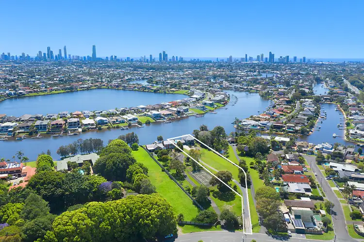 20-22 Riverbend Avenue, Carrara QLD 4211