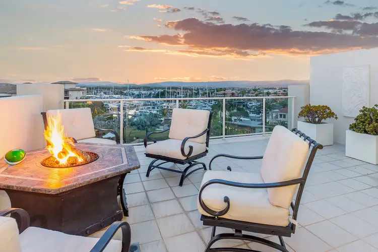 1729/1 Rialto Quay Drive, Hope Island QLD 4212