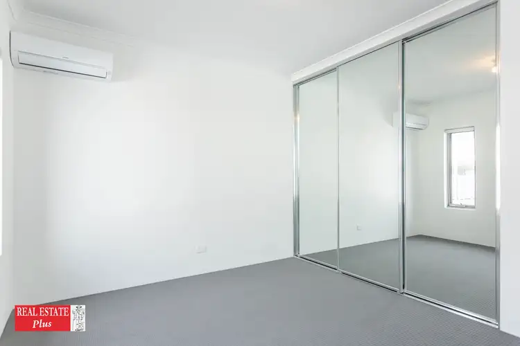 Fifth view of Homely house listing, 2/42 Walter Road East, Bassendean WA 6054