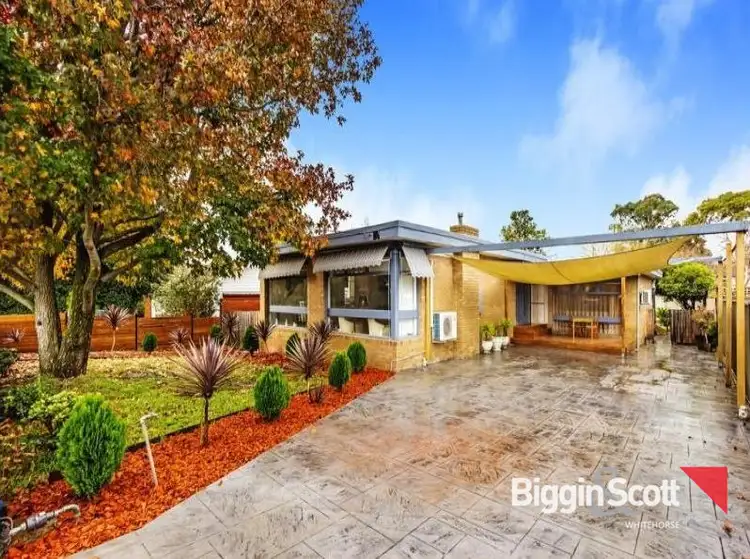 2 Leewarra Drive