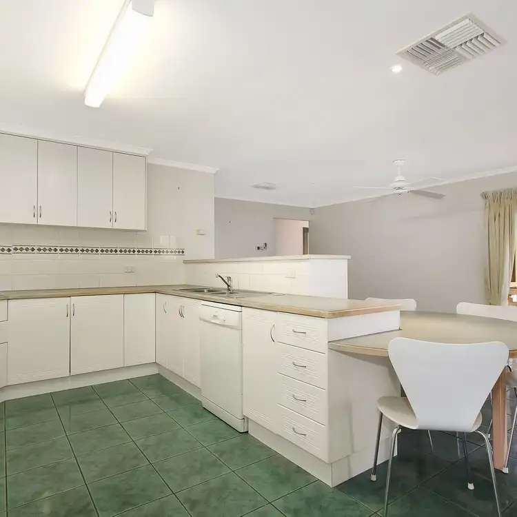Fifth view of Homely house listing, 7 Falcon Circuit, Wodonga VIC 3690