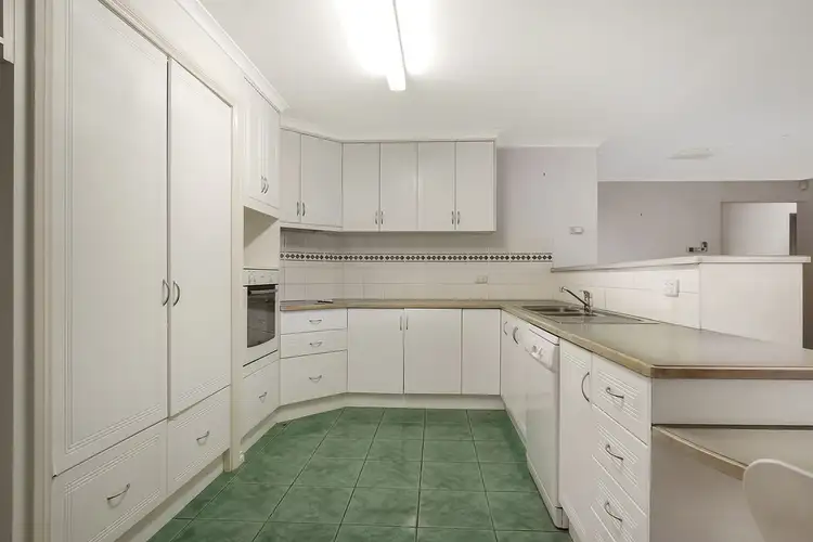 Sixth view of Homely house listing, 7 Falcon Circuit, Wodonga VIC 3690