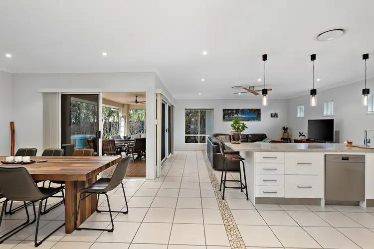 Fifth view of Homely house listing, 2 Tindappah Drive, Thornlands QLD 4164
