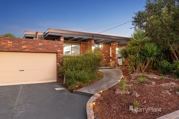 10 Glendale Drive, Chirnside Park VIC 3116