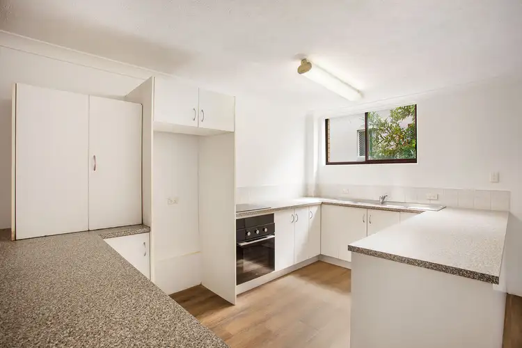 Fourth view of Homely apartment listing, 3/6 Rosewood Avenue, Broadbeach QLD 4218