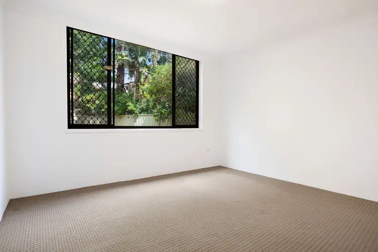 Fifth view of Homely apartment listing, 3/6 Rosewood Avenue, Broadbeach QLD 4218