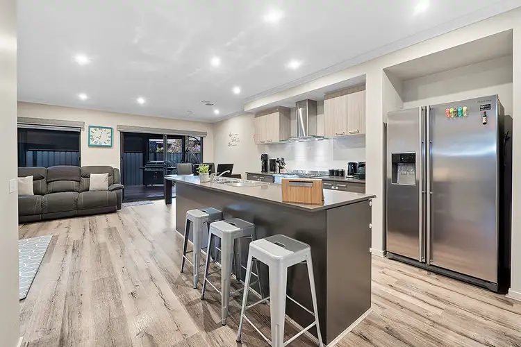 Fifth view of Homely house listing, 8 Elodea Way, Cranbourne North VIC 3977