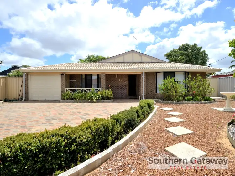 11 Perriam Close, Parmelia WA 6167