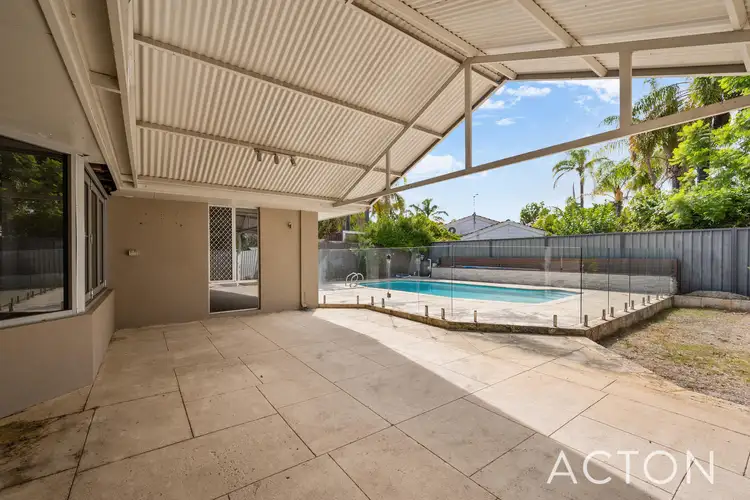 40 Dotterel Way, Yangebup WA 6164