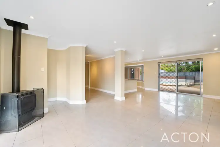 Sixth view of Homely house listing, 40 Dotterel Way, Yangebup WA 6164