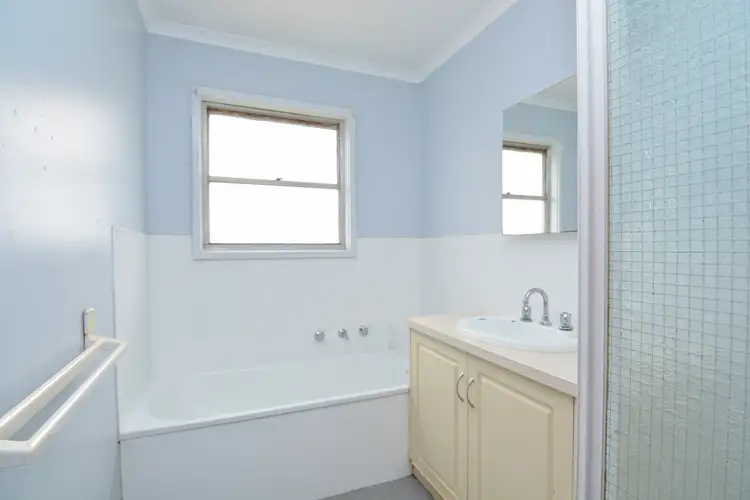 Sixth view of Homely house listing, 3 Namoi Avenue, Red Cliffs VIC 3496