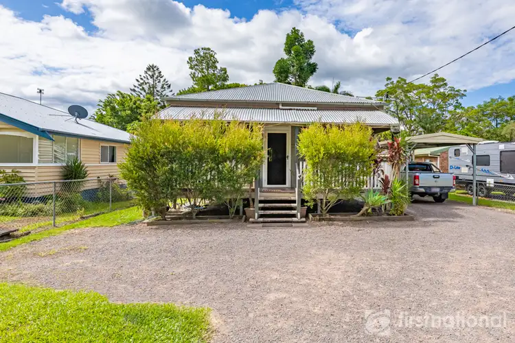21 Gympie Street North, Landsborough QLD 4550