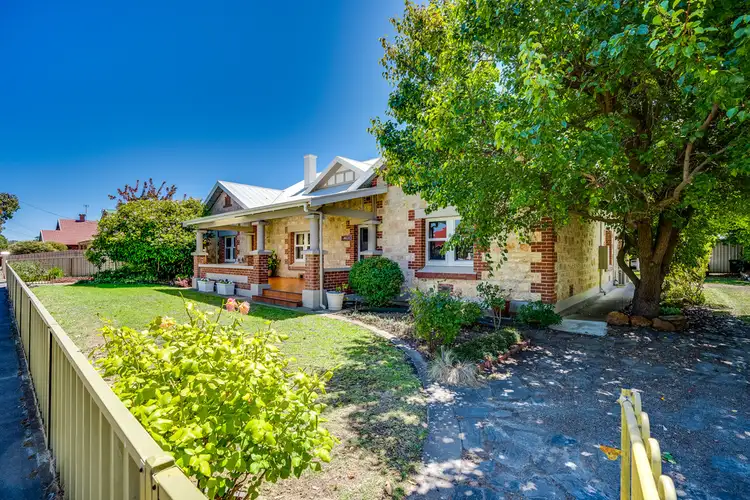 17-19 LINDSAY STREET, Victor Harbor SA 5211