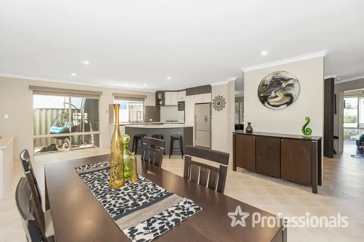 Sixth view of Homely house listing, 31 Hibiscus Close, Marangaroo WA 6064