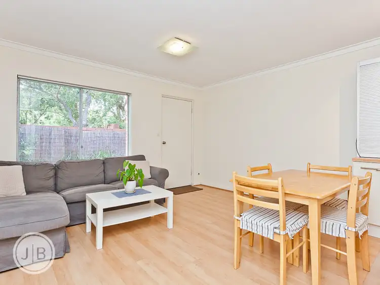 1/147 Labouchere Road, Como WA 6152