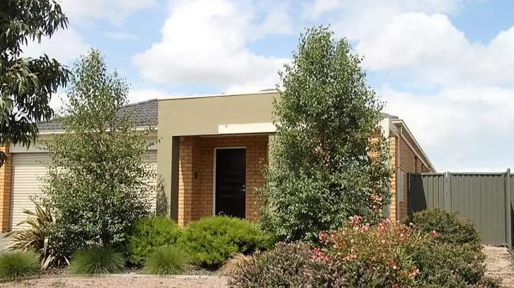 17 Clairview Road, Deer Park VIC 3023